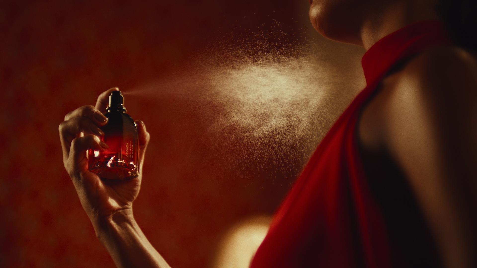 O Boticário lança Floratta Red Passion, a versão mais intensa da linha Red, uma das mais queridas pela comunidade, com fixação de até 12 horas