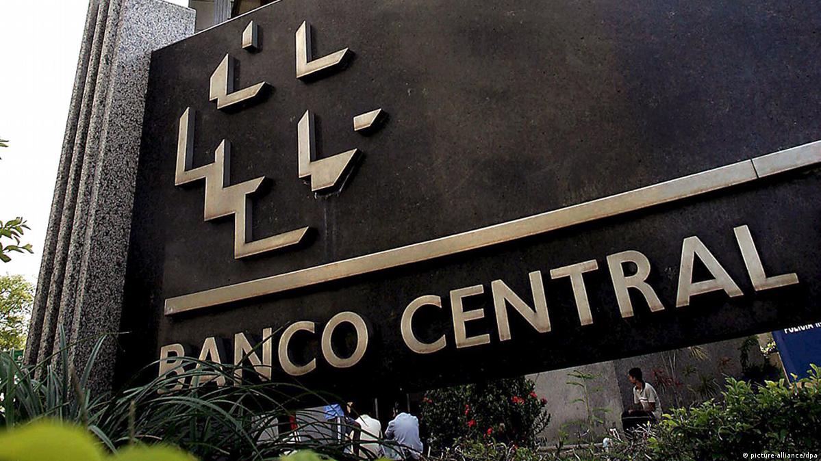 Banco Central eleva taxa básica de juros para 14,25%, maior patamar desde governo Dilma