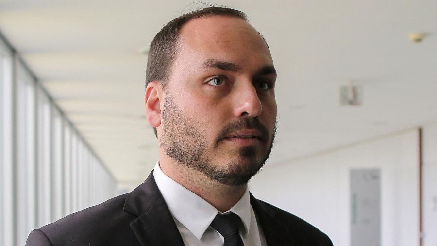 Carlos Bolsonaro anuncia pré-candidatura ao Senado por Santa Catarina