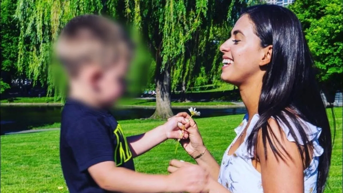 Brasileira ligada à família de porta-voz da Casa Branca é detida por violação de visto nos EUA