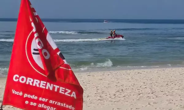 Bombeiros fazem mais de mil salvamentos no litoral carioca durante festas de fim de ano