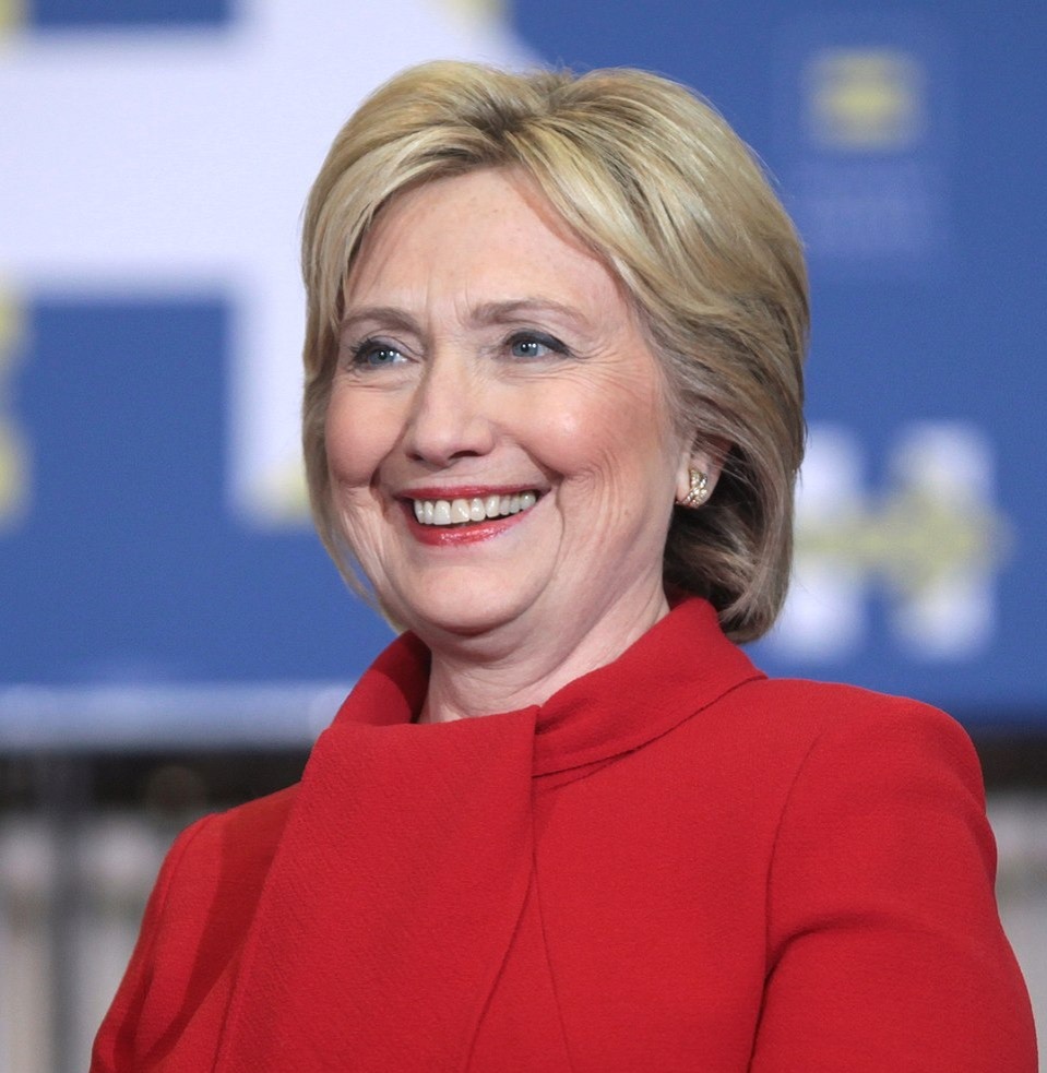Hillary Clinton presta depoimento reservado ao Congresso dos EUA sobre o caso Epstein