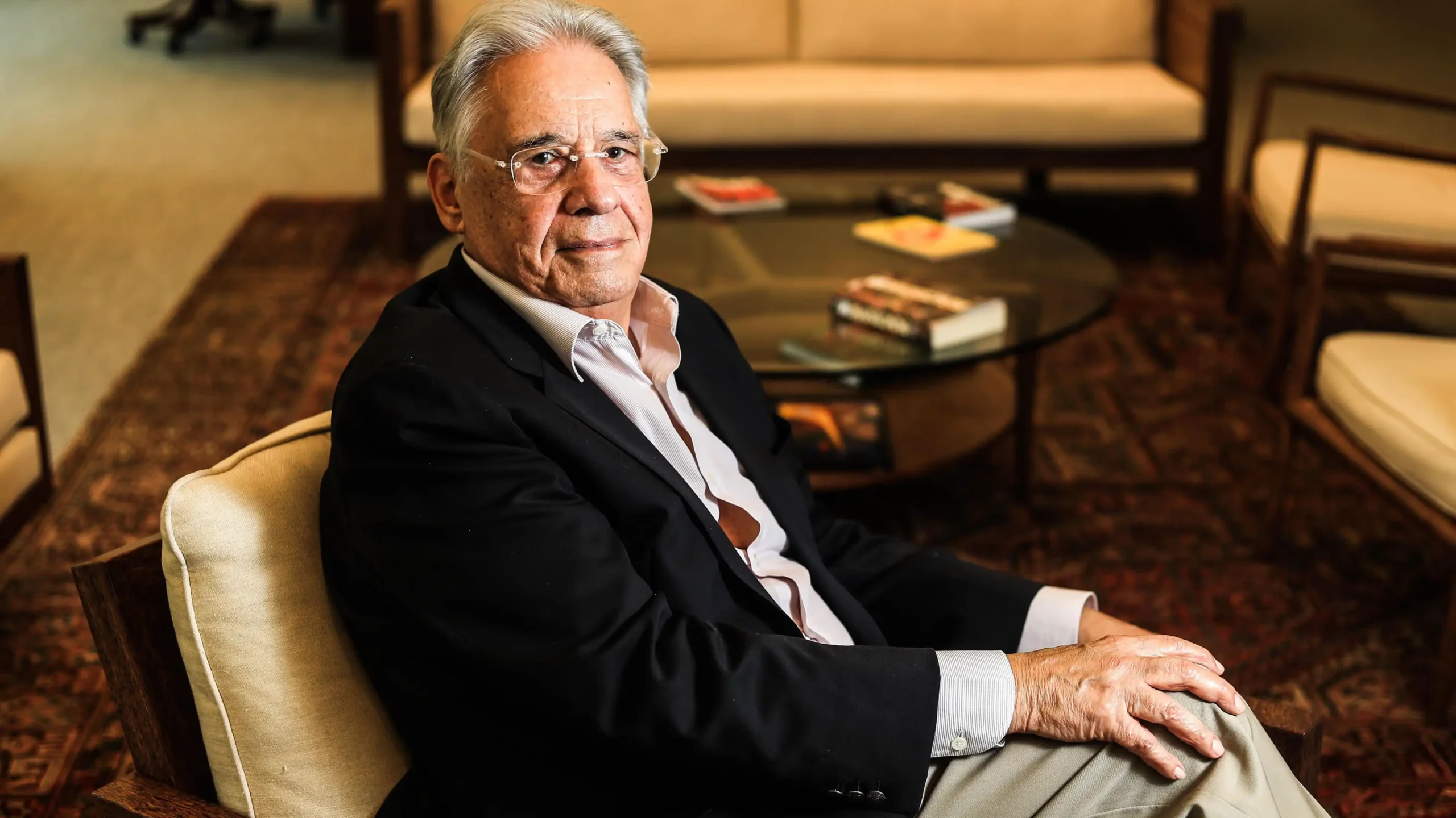 Justiça determina interdição de Fernando Henrique Cardoso