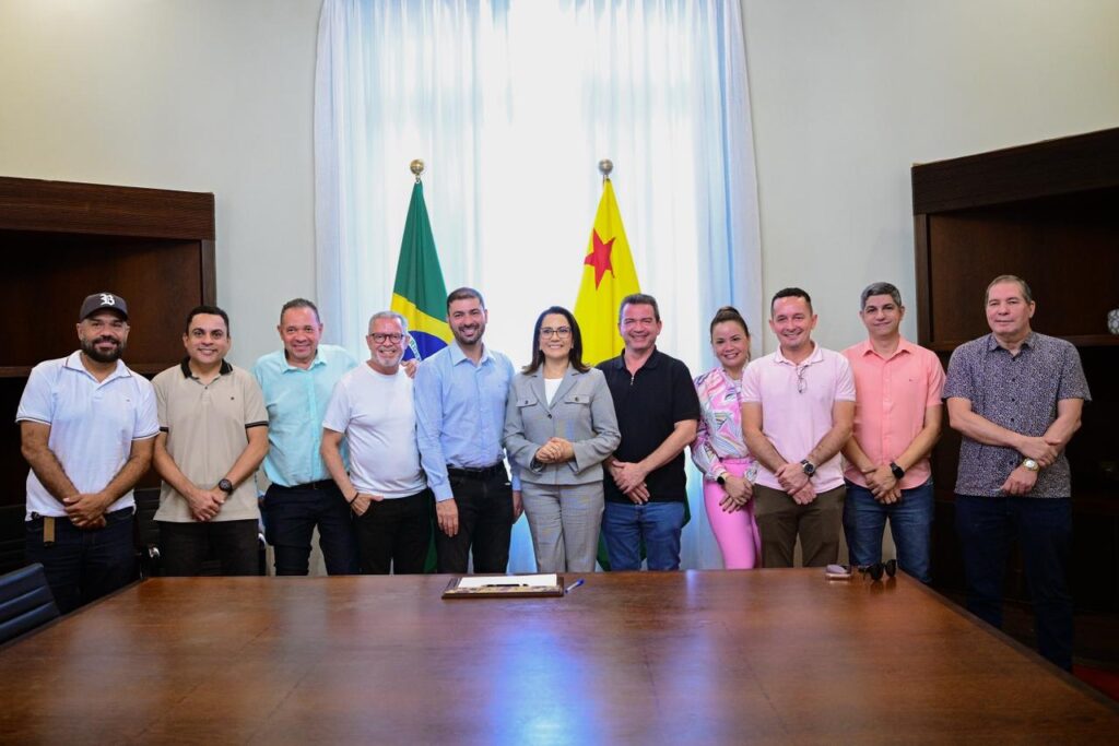 Mailza Assis reúne deputados e reforça alinhamento entre governo e Aleac