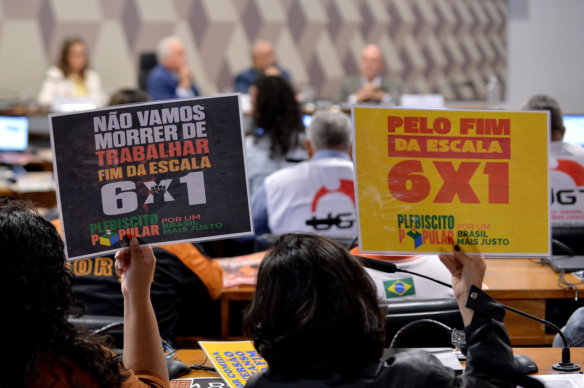 Cinco deputados do Acre assinam proposta que pode adiar fim da escala 6×1 por até 10 anos