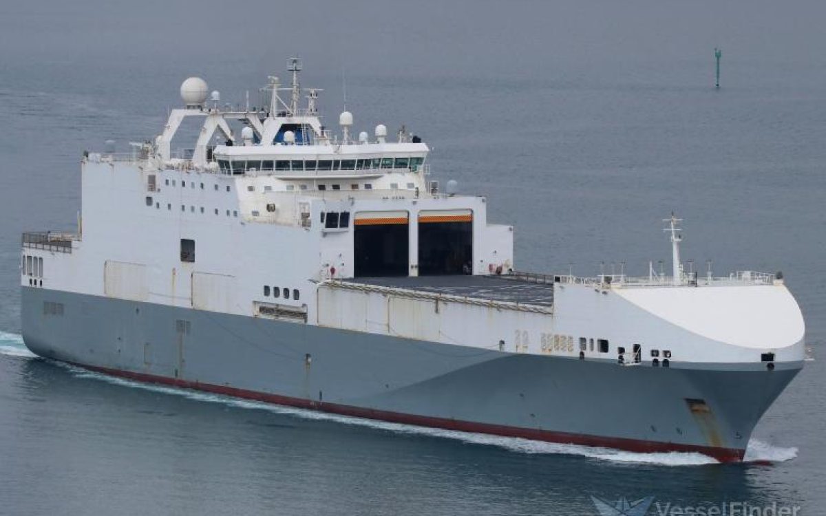 Navio militar dos EUA operando no Caribe chama atenção por ações discretas