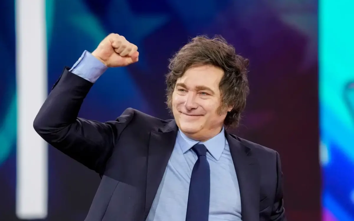 Ajuste fiscal de Milei melhora imagem externa da Argentina, apesar de desafios internos