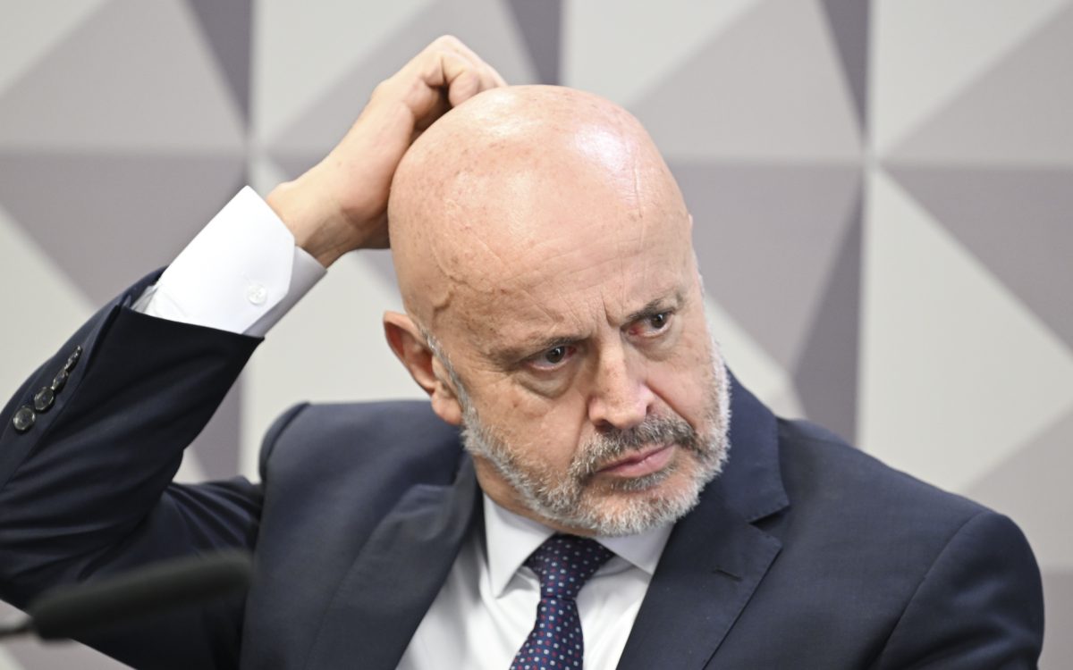 Comissão Parlamentar Mista de Inquérito do INSS - 2025 (CPMI - INSS) realiza oitiva de empresário apontado como um dos principais operadores do esquema de desvio de recursos do INSS que deveriam ser pagos a aposentados e pensionistas.

O objetivo da comissão é investigar fraudes no Instituto Nacional do Seguro Social (INSS), envolvendo descontos irregulares em benefícios de aposentados e pensionistas. A CMPI é formada por senadores e deputados, num total de 32 titulares e igual número de suplentes. 

Mesa: 
empresário Antônio Carlos Camilo Antunes (depoente). 

Foto: Edilson Rodrigues/Agência Senado