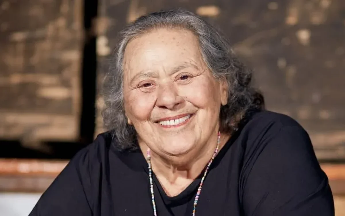 Morre aos 84 anos Teuda Bara, criadora do Grupo Galpão