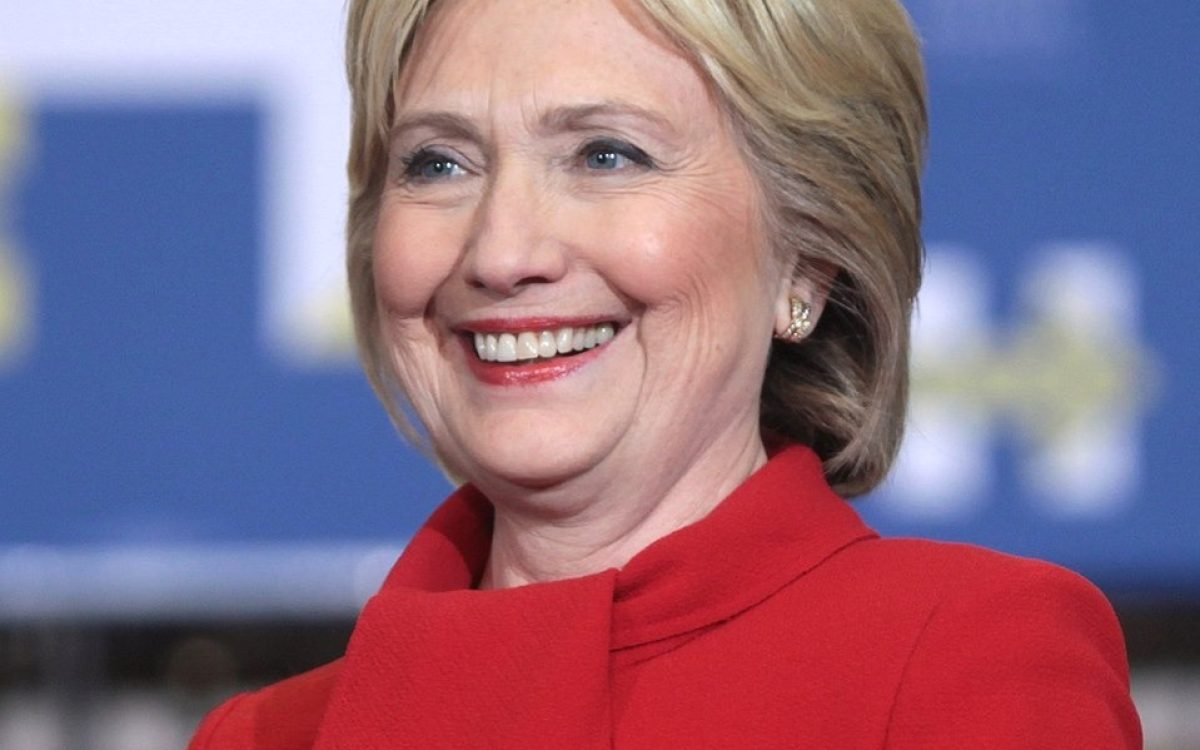 Hillary Clinton presta depoimento reservado ao Congresso dos EUA sobre o caso Epstein