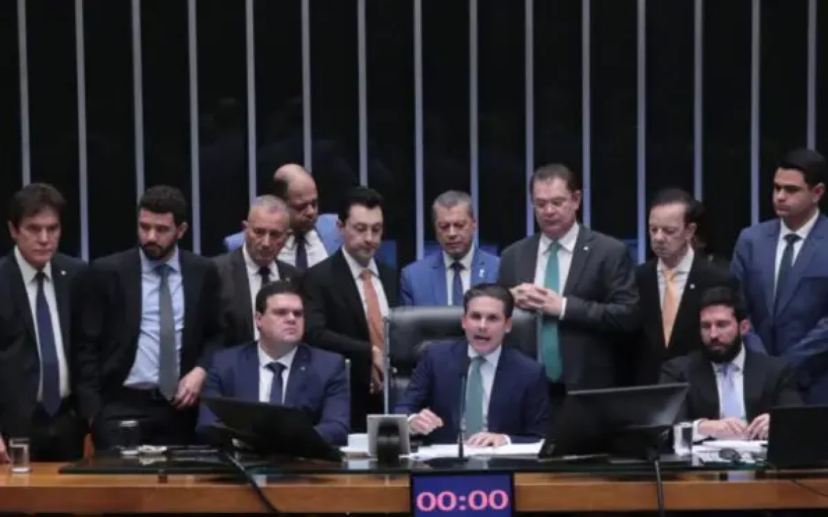 Aprovação do PL da Dosimetria repercute na imprensa internacional