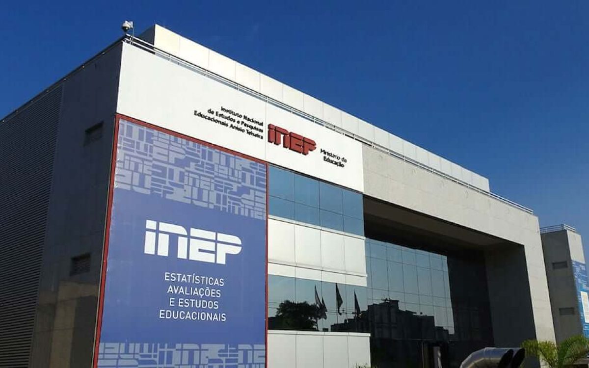 Inep recua e informa que certificação do ensino médio será solicitada por site