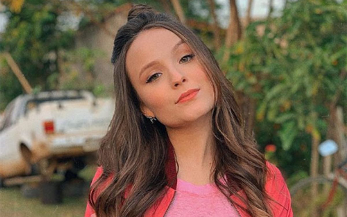 Larissa Manoela adia planos de maternidade para realizar tratamento de endometriose