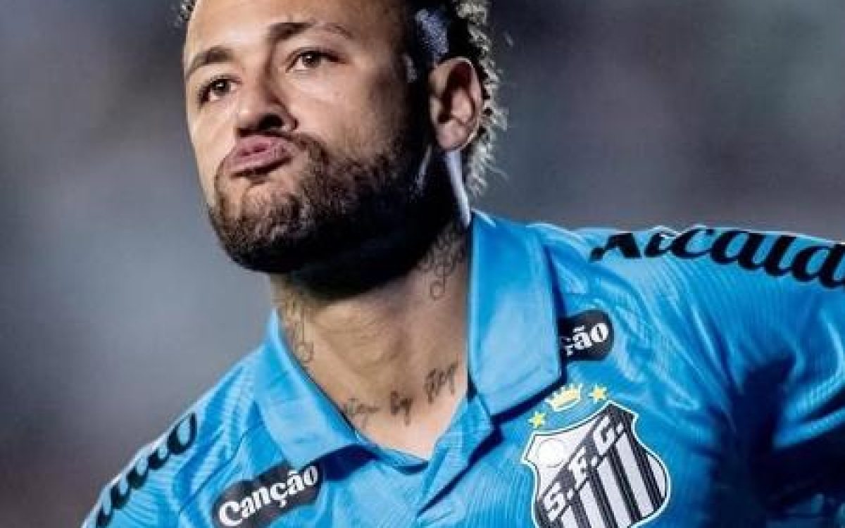 Neymar marca três vezes em 17 minutos e garante vitória do Santos sobre o Juventude
