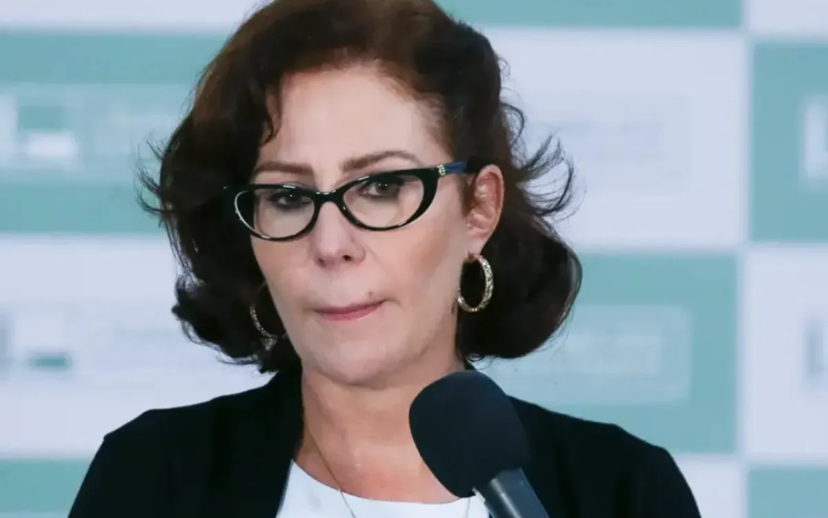 STF confirma condenação de Carla Zambelli e determina execução de pena de 5 anos e 3 meses